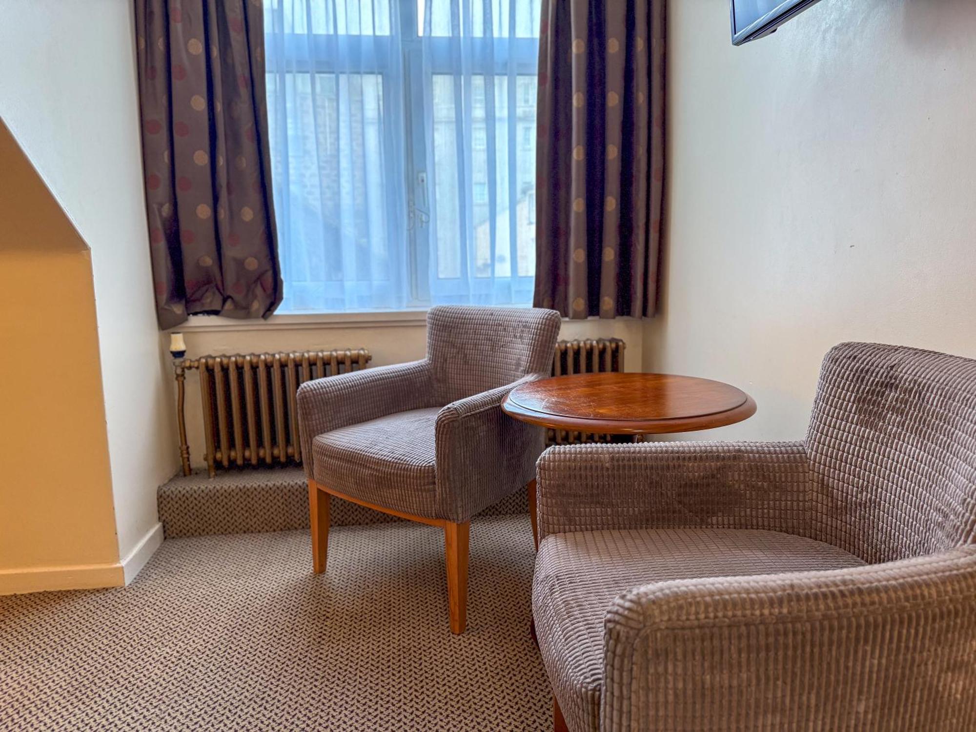 Aberdeen Douglas Hotel Bagian luar foto